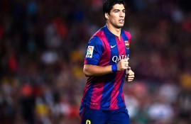 半岛体育APP-德罗巴迎来七赛季高光表现，DWG球迷沸腾！